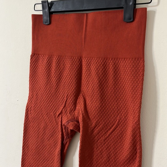 Balance Athletica Quartz Collection Amber Seamless Full Length Leggings Sz M - Picture 5 of 8